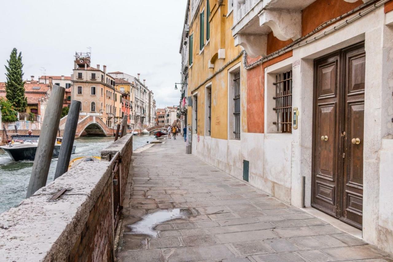 Carmini Canal View And Balcony With Lift Venice Ngoại thất bức ảnh