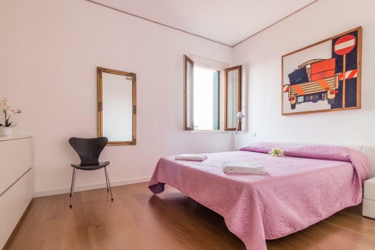 Carmini Canal View And Balcony With Lift Venice Ngoại thất bức ảnh