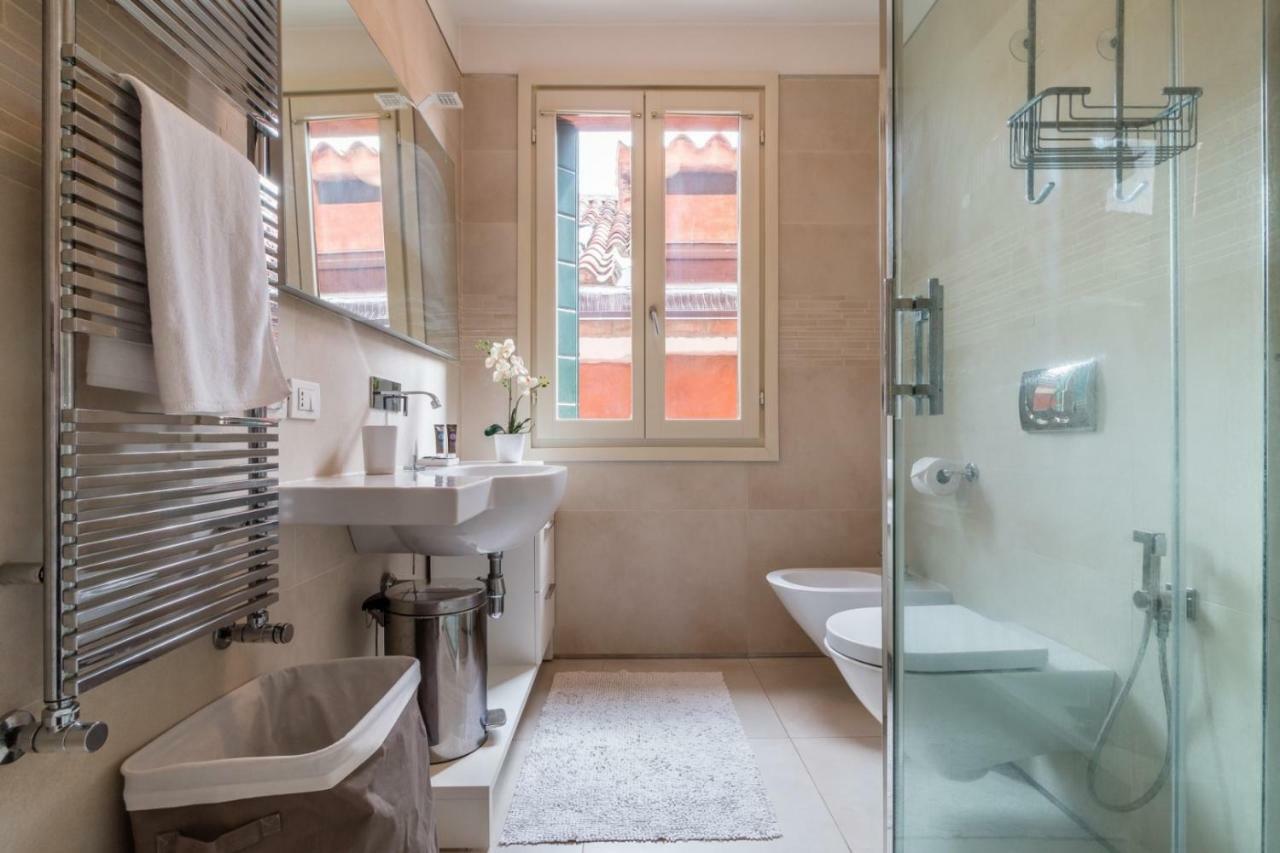 Carmini Canal View And Balcony With Lift Venice Ngoại thất bức ảnh